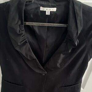 CAbi 917 Black Ruffle Cap Sleeve Dinner Vest Womens SZ 8
